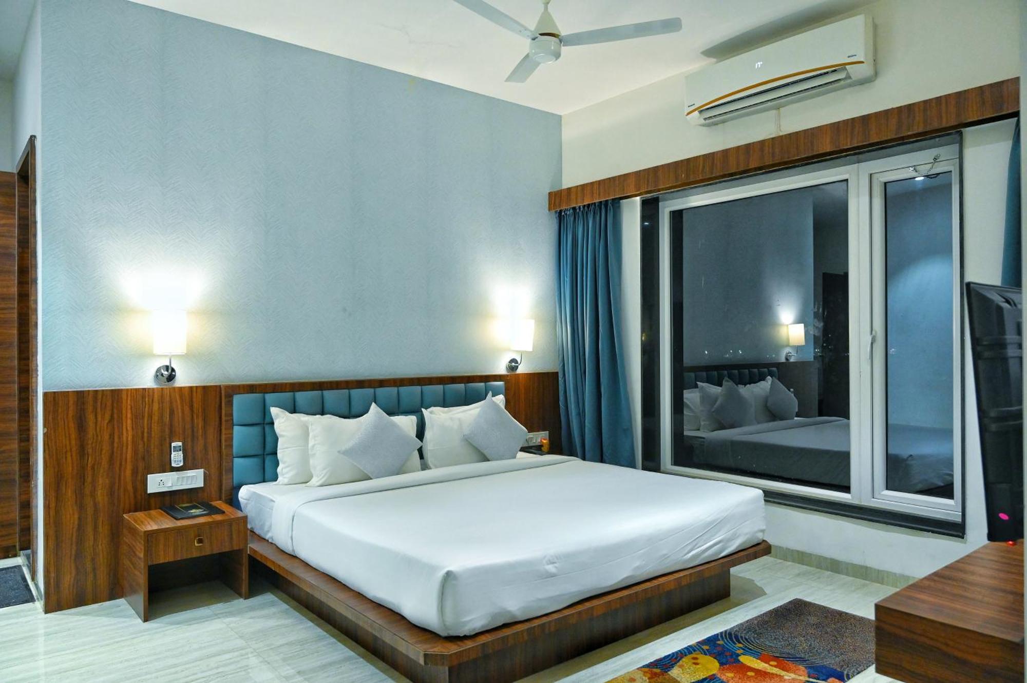 The One Hotel Nashik Dış mekan fotoğraf
