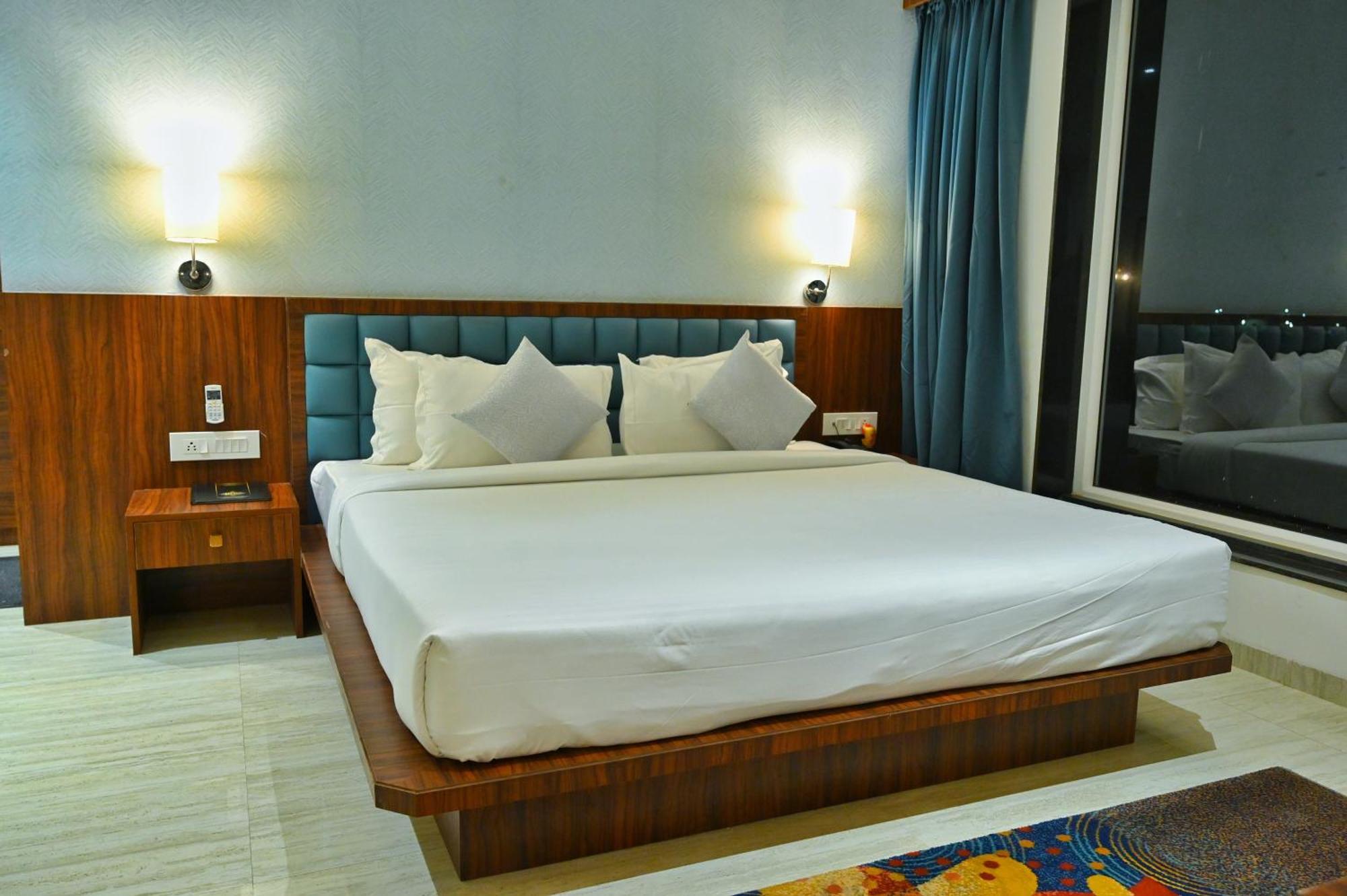 The One Hotel Nashik Dış mekan fotoğraf