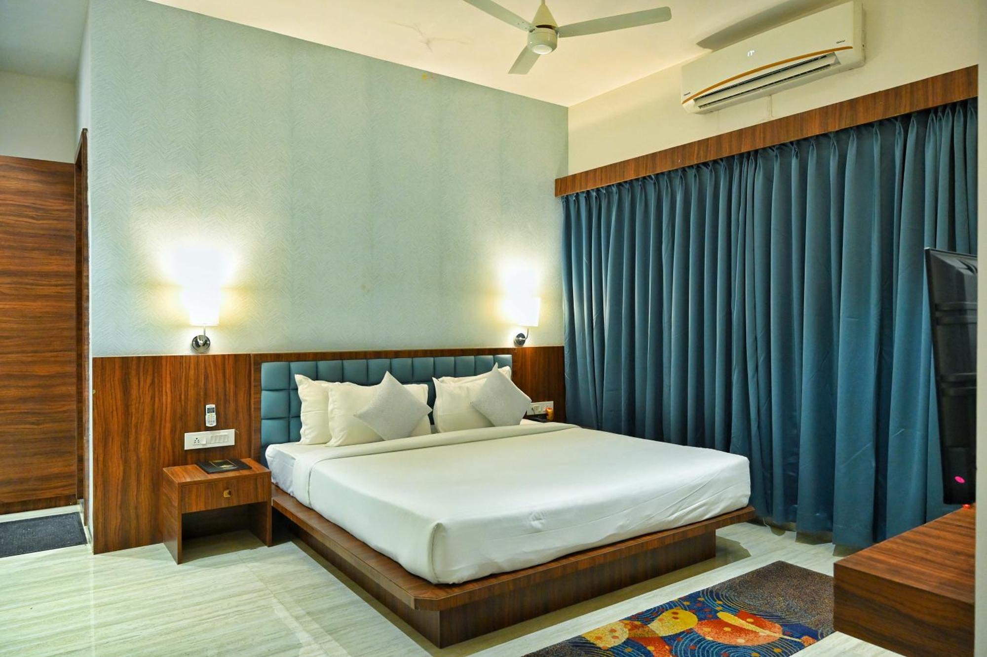 The One Hotel Nashik Dış mekan fotoğraf