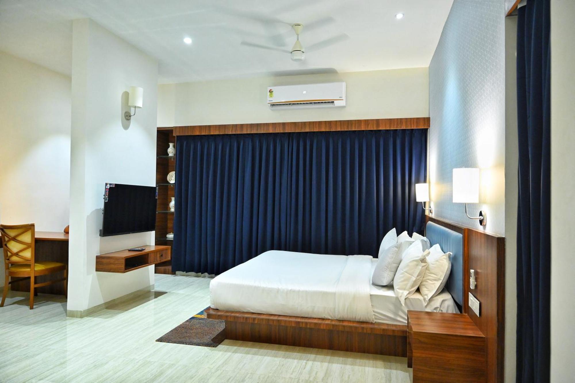 The One Hotel Nashik Dış mekan fotoğraf